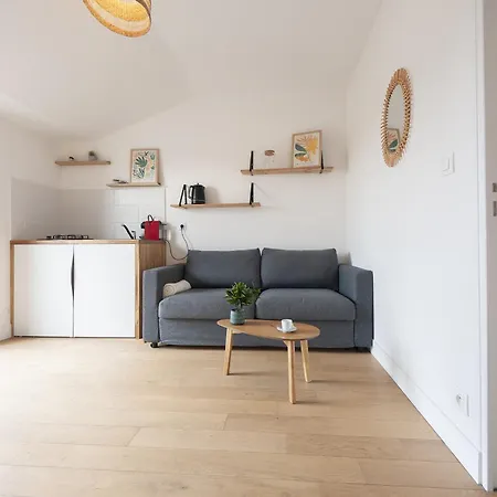 Petit T2 Des Balcons D'ancenis 아파트 *