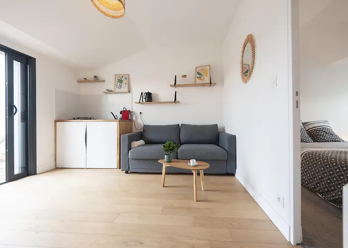 Petit T2 Des Balcons D'ancenis 아파트 *